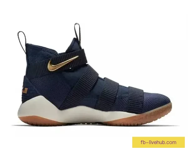 阿森纳二六二七赛季客场球衣亮相学院海军蓝红黄点缀风格